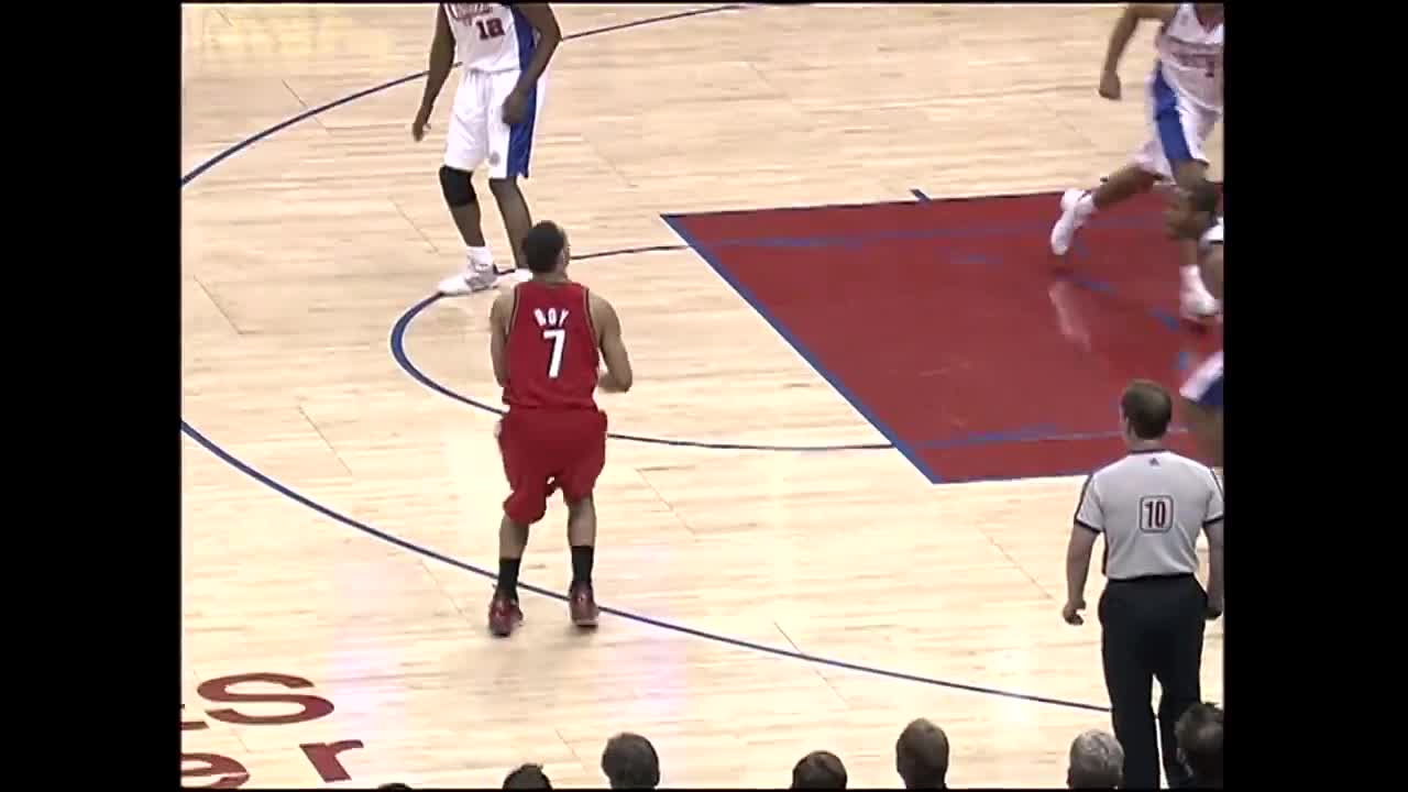 Brandon Roy dunk on Cheick Samb