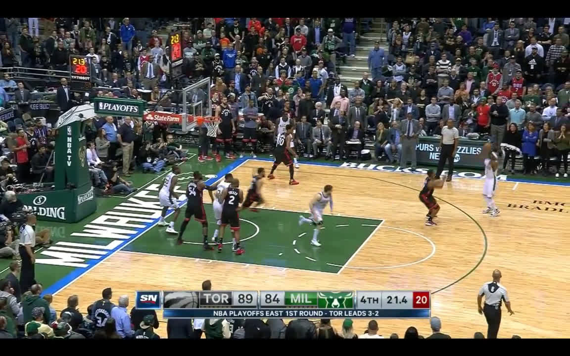 Jet cuts the deficit to two with a clutch triple