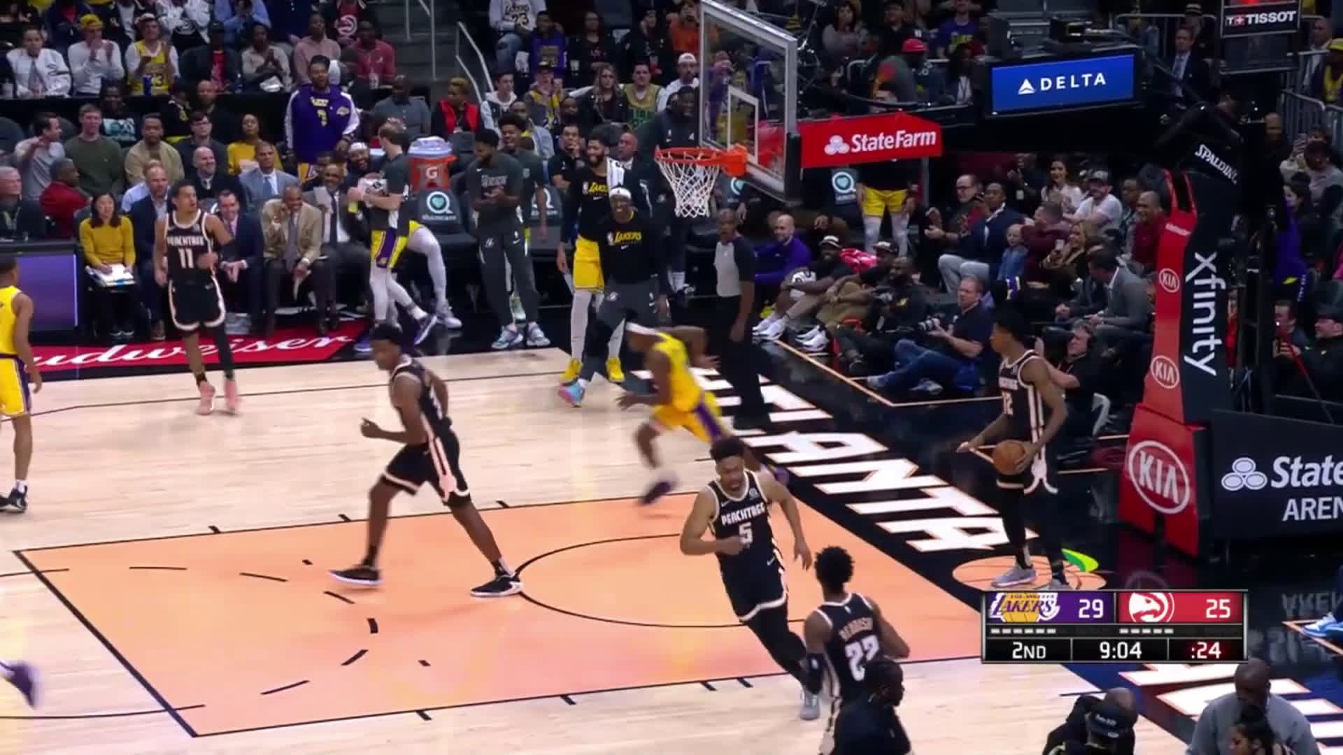 Lebron pretends to block Rondo