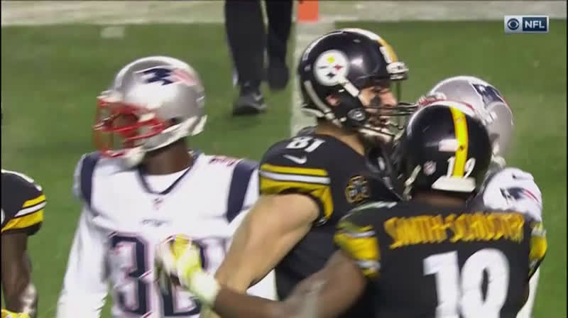 Patriots stun Steelers in controversial finish