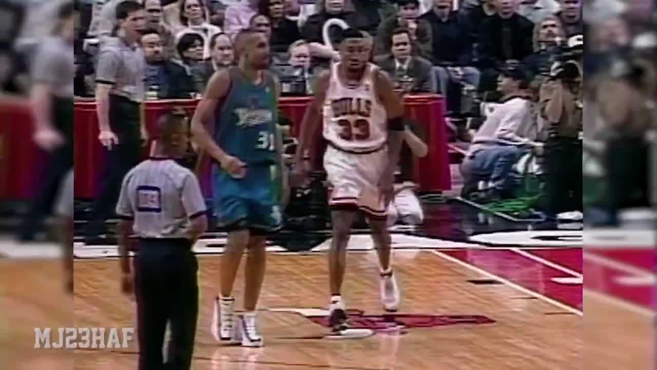 Grant Hill vs Scottie Pippen
