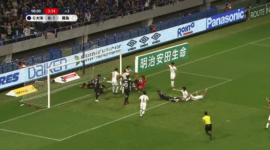 動画 ガンバの東口順昭と鹿島の曽ヶ端準がgk同士で乱闘 すぐに肩を組んで和解 Japan Stars Info 動画 ガンバの東口順昭と鹿島の曽ヶ端準がgk同士で乱闘 すぐに肩を組んで和解 Japan Stars Info