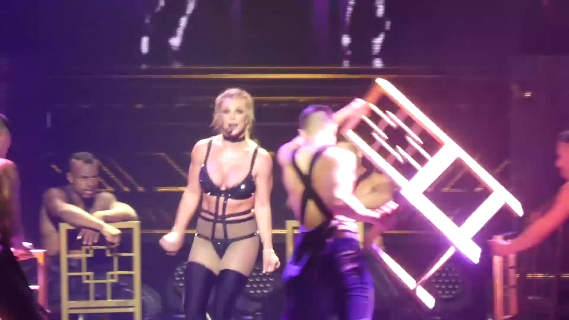 Watch Britney Spears Nipple Slip | Streamable