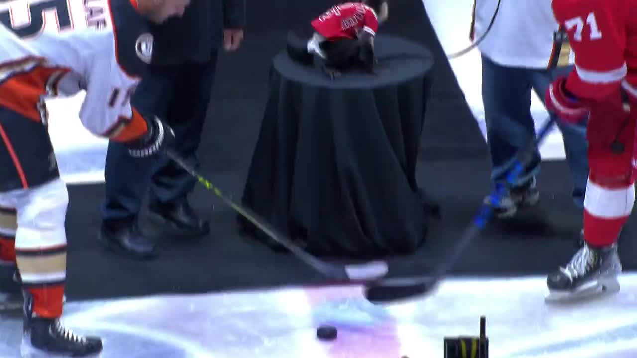 Anaheim Angels' Rally Monkey dropped the puck before the Ducks and Red ...