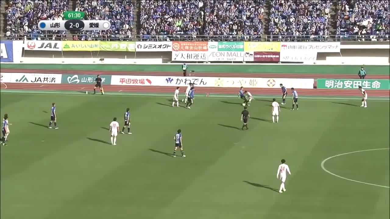 Video J2 League Side Score From Their Own Half Twice Within 90 Seconds