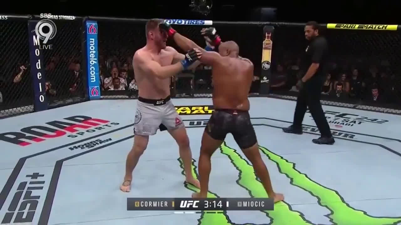 Stipe vs DC II eye poke