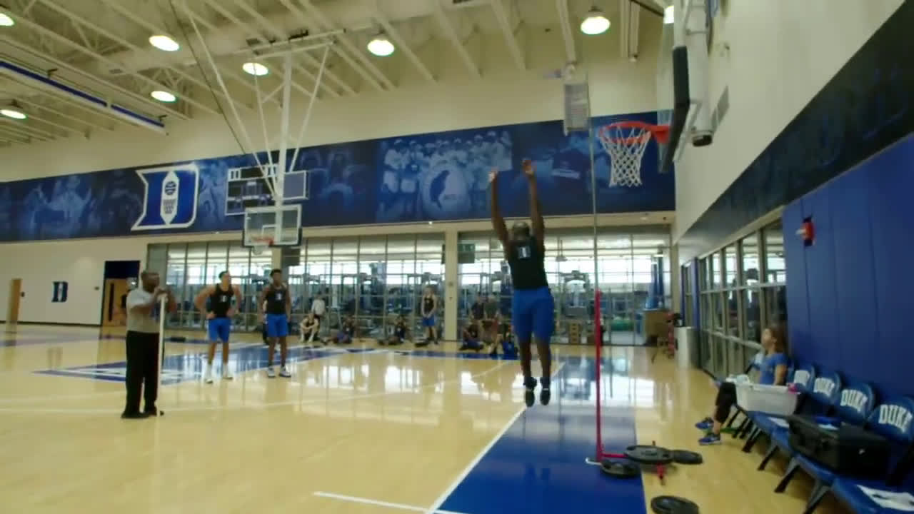 Duke's Zion Williamson's Jumps Shouldn't Be Possible at His Weight