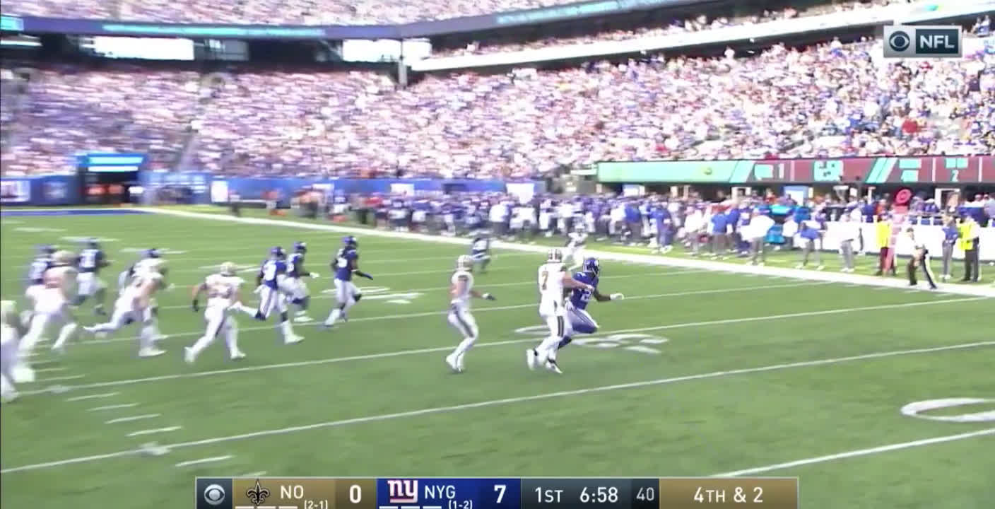 New Orleans Saints Demario Davis sacks New York Giants Eli Manning