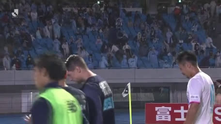 動画 サガン鳥栖戦で大島僚太が自爆で足首を怪我 川崎フロンターレのサポーターが試合後に 大島僚太を返せ と叫ぶ