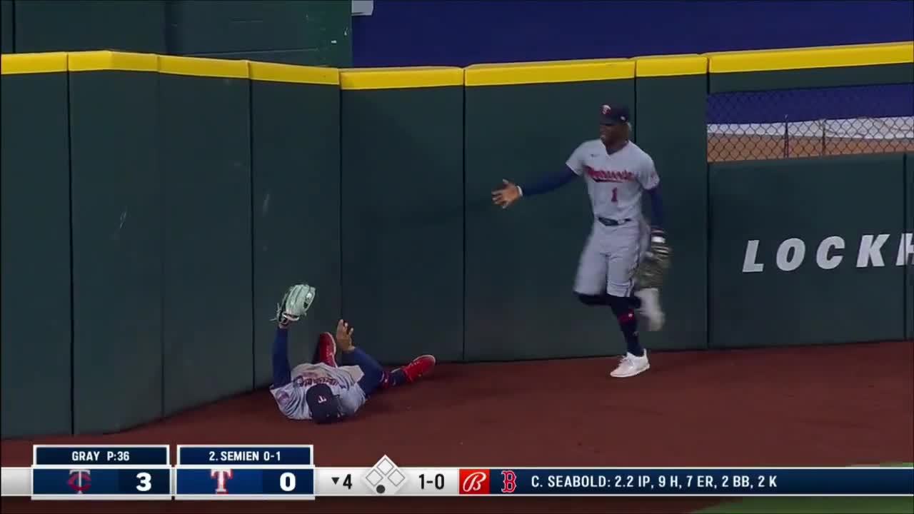 Byron Buxton's impossible catch, 07/08/2022