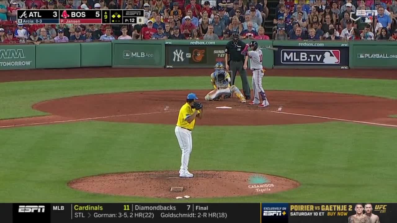 Gary Sanchez frames a pitchout : r/baseball