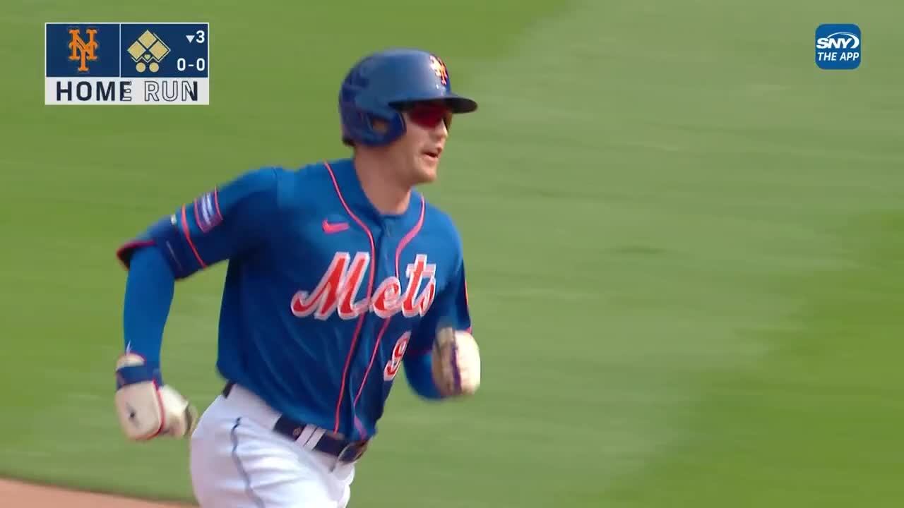 A sleeveless Luke Voit blasts one off the scoreboard for Syracuse :  r/NewYorkMets