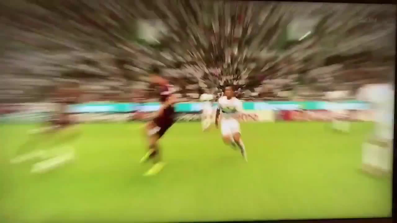 動画 湘南ベルマーレの大野和成が故意に蹴る ヴィッセル神戸の大槻周平が攣ったシーンでは一所懸命に足を伸ばす 動画 湘南ベルマーレの大野和成が故意に蹴る ヴィッセル神戸の大槻周平が攣ったシーンでは一所懸命に足を伸ばす