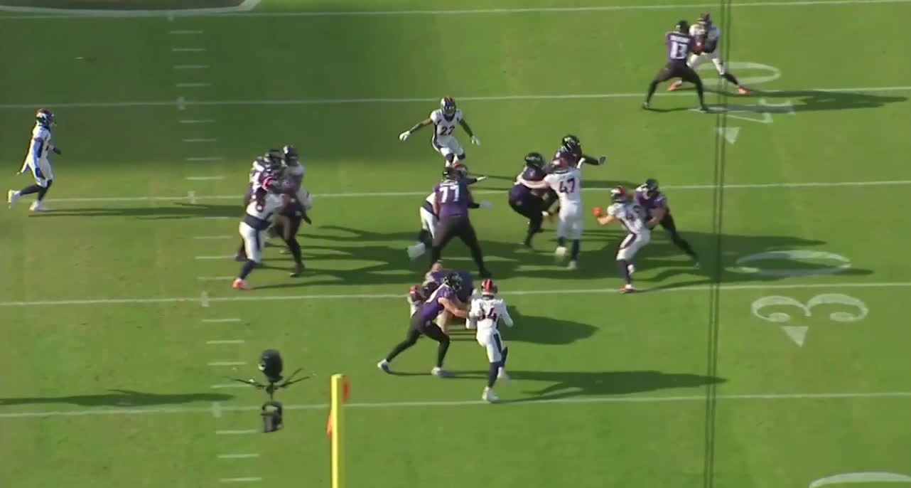 Denver Broncos guard Ben Powers, right, squares off against guard