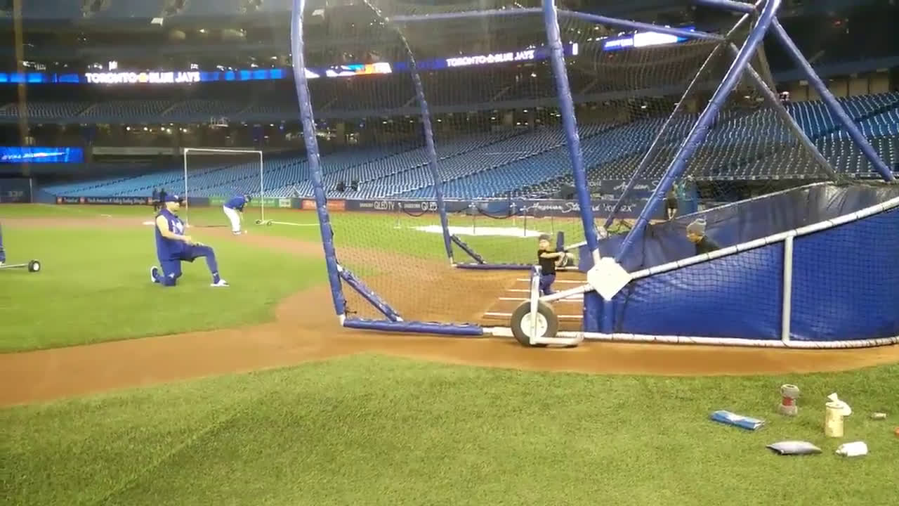 Troy Tulowitzki & his son Taz, The kid can hit! Three-year-old Taz joined  his dad Troy Tulowitzki for a little BP. Future member of the Toronto Blue  Jays?, By Sportsnet