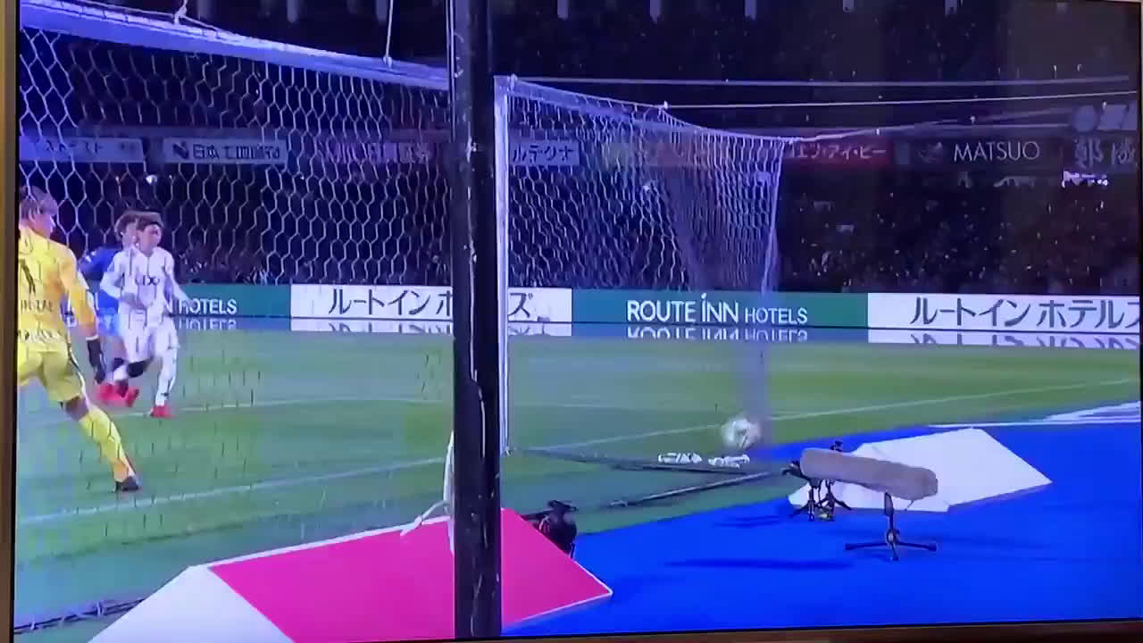 動画 鹿島アントラーズ戦で中村憲剛がフリーキックでゴール 川崎フロンターレが先制で今季初のゴールパフォーマンスも披露 動画 鹿島アントラーズ戦で中村憲剛がフリーキックでゴール 川崎フロンターレが先制で今季初のゴールパフォーマンスも披露
