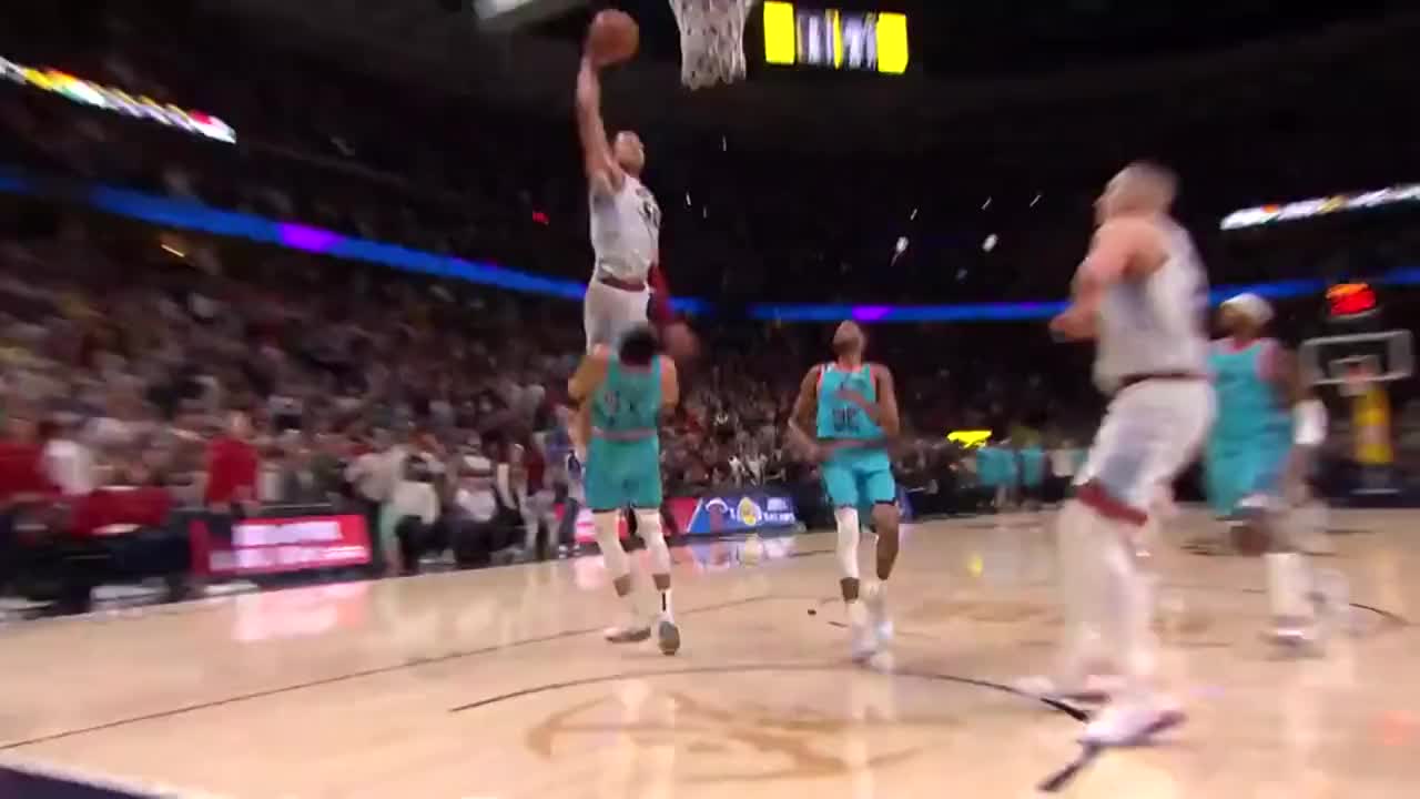 aaron gordon dunk on shamet