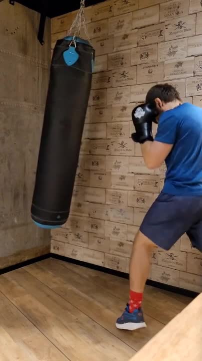 Watch this video on Streamable.