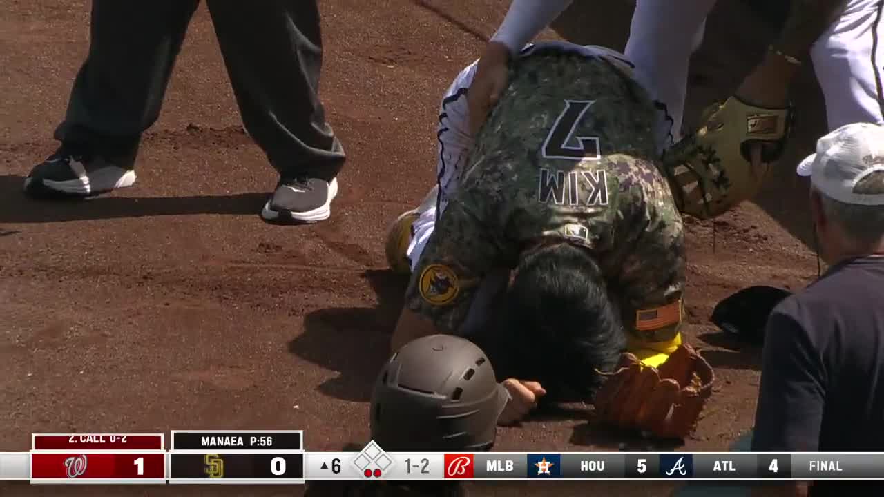 Ha-Seong Kim makes impressive catch in foul territory