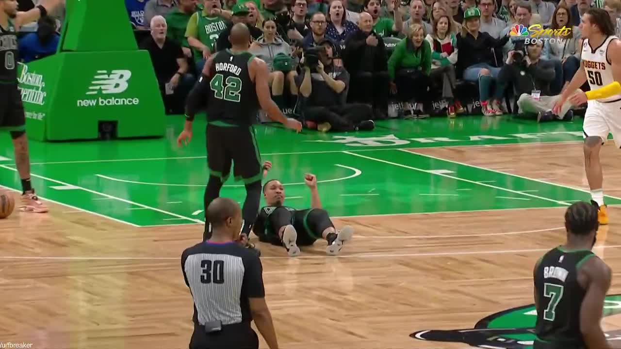 Highlight] Grant Williams telling Donovan Mitchell i'll make them