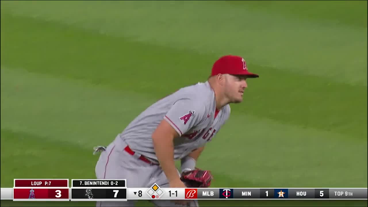 mike trout diving catch gif