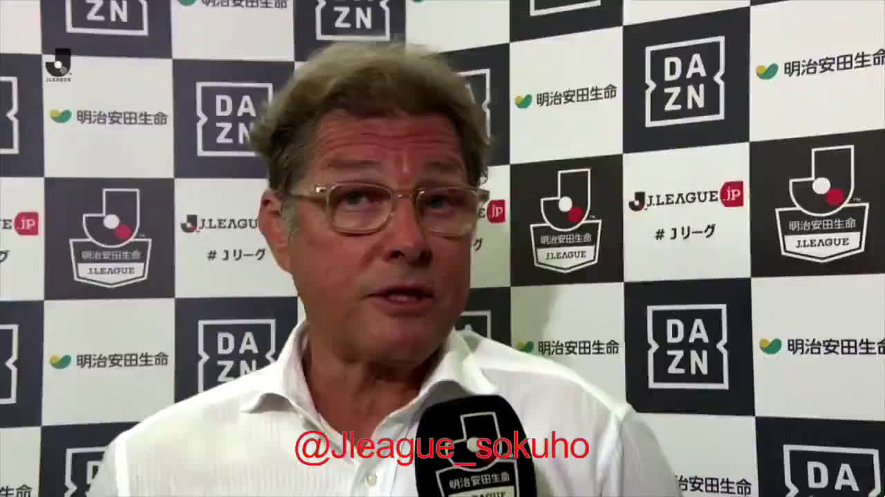 動画 浦和レッズのオリヴェイラ監督が西村主審を批判 名古屋戦の試合後インタビューで不満 ニシムラという良いfwがいた 動画 浦和レッズのオリヴェイラ監督が西村主審を批判 名古屋戦の試合後インタビューで不満 ニシムラという良いfwがいた