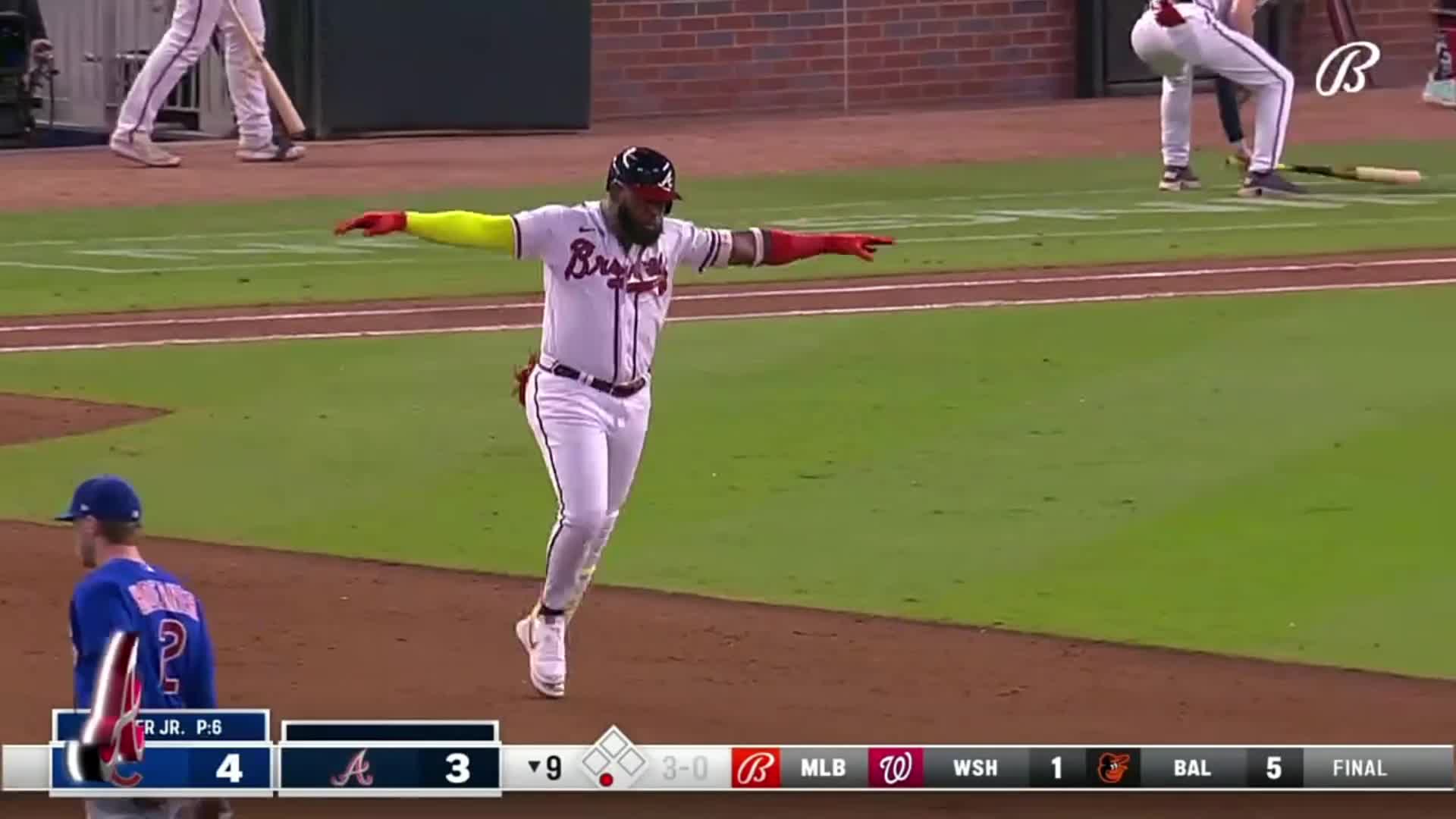 Highlight] Marcell Ozuna (from the Braves) ties the game in the