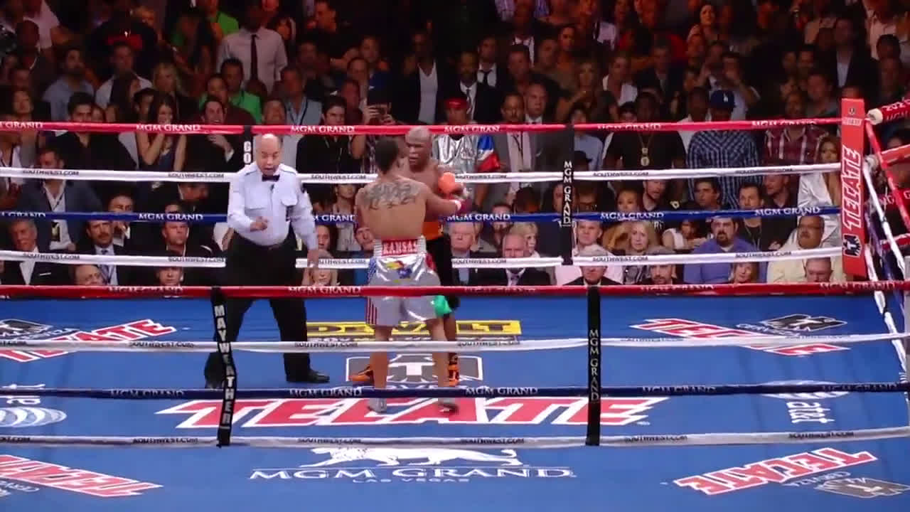 Floyd Mayweather Jr. knocks out Victor Ortiz
