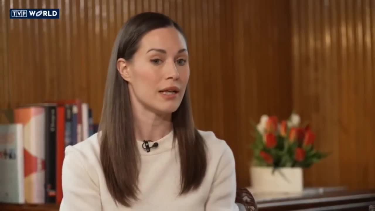 Była premier Finlandii Sanna Marin stwierdziła, że jedynym sposobem na zakończenie tej wojny jest sprawienie Rosji tak wielkiego cierpienia, aby Putin był zmuszony przystąpić do negocjacji. https://streamable.com/k95d94 #wojna #rosja #ukraina