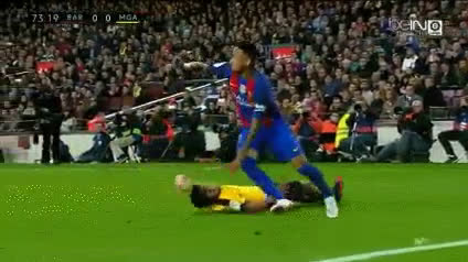 ネイマール シャペウのようなトリッキーなテクニックを披露 ライブドアニュース