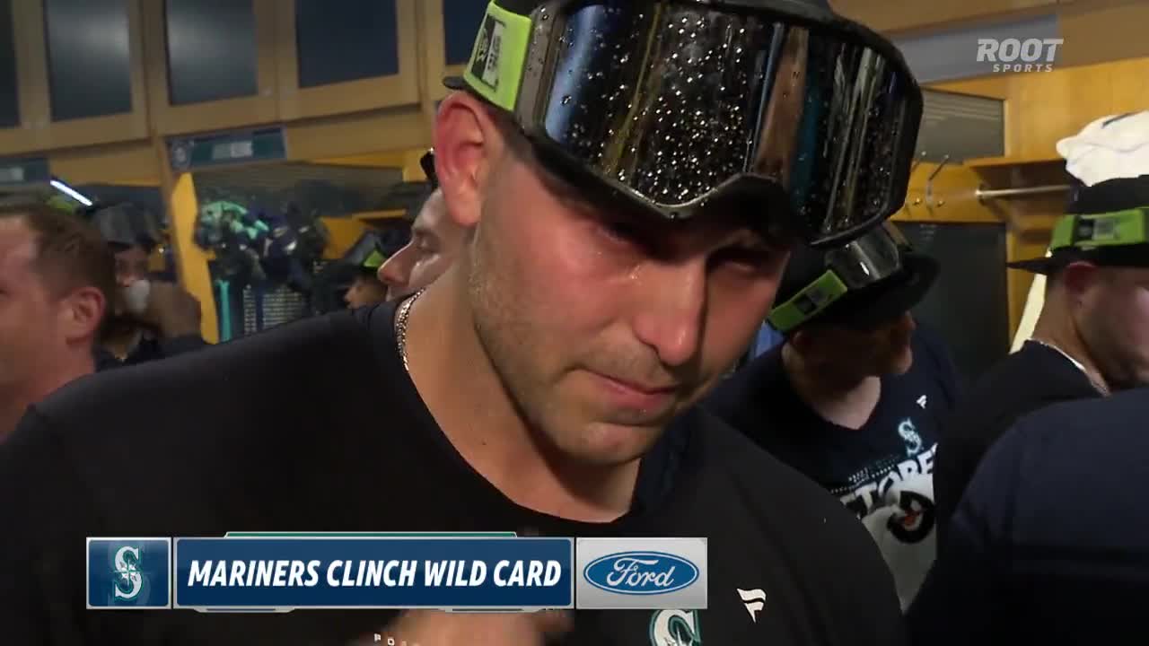 Mariners' clinch celebration a magical moment for Seattle players, fans  alike