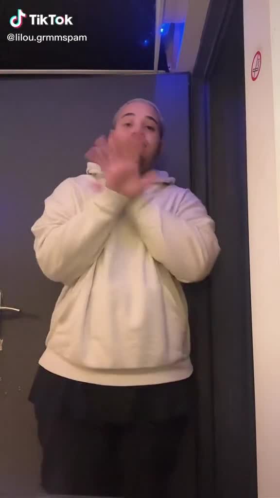 kjrmya.jpg?Expires=1702810320&Signature=CZA6HPDJgPqwwrHtgnS-BTh8BK6wGSTfwyoD43hJ2~dUeprj-aYTEjC587E80UFR25OYPN~45j9P9S3C8T1ErLF1qzODGxwe8FhNVAPNs7tLSfM6Lbk-bZ~WyIMKZHukOFWNuFNC8uD3hZ0o7c150dLIxXttLPfQ00HsxGSj5yg8pX8Ud1E1-MrVS0ldpFz0uvA~aPdUWPIhffaXRpoN76funqUWmFOkh9TEVPekiIxeVcAH5pe~TEKY6C2DyudzTJXpNezy3kc03fTLmxwmeM1e3wrQzdbwOX-SL7KpXZLU61Mx966-nq8sV9Lgc5j8aLR7cSaoKx3UVdyMRt73ng__&Key-Pair-Id=APKAIEYUVEN4EVB2OKEQ