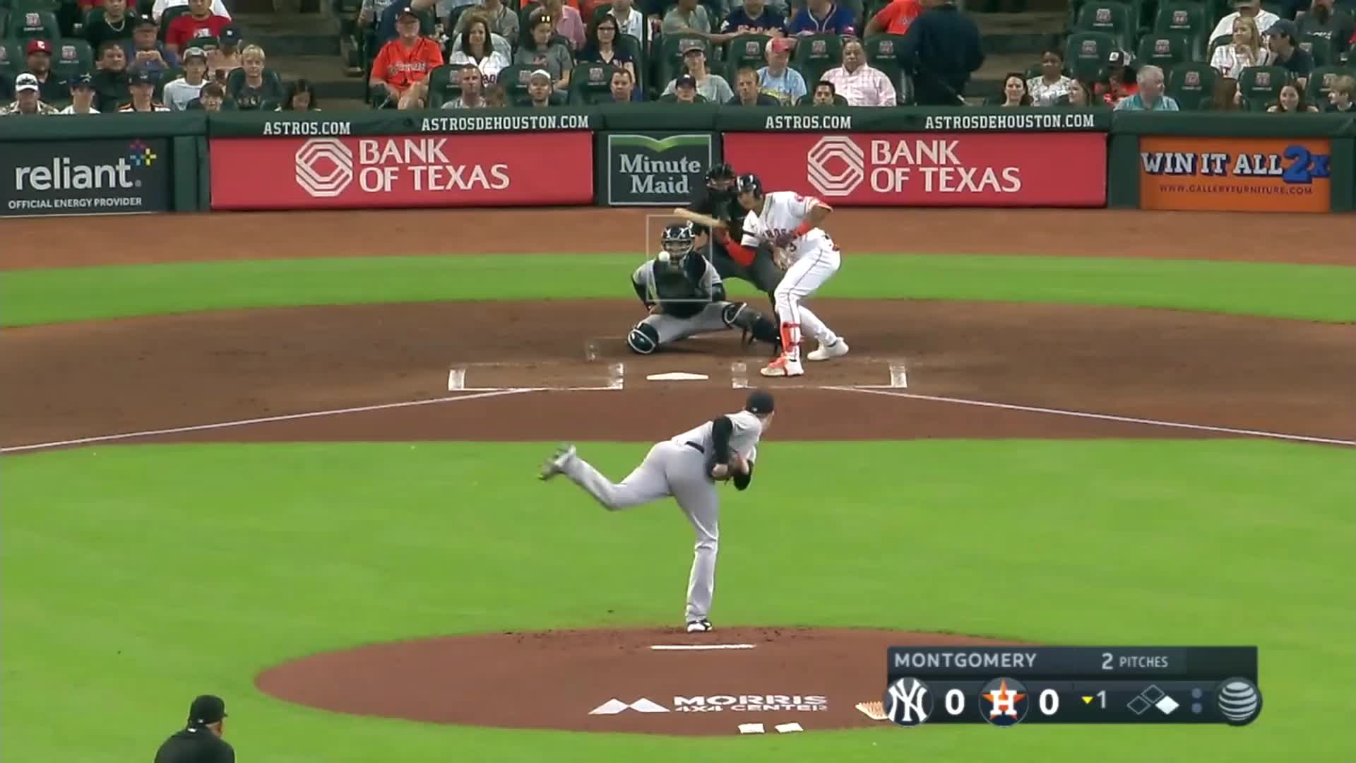Astros pitcher mocks Yankees signature thumbs down