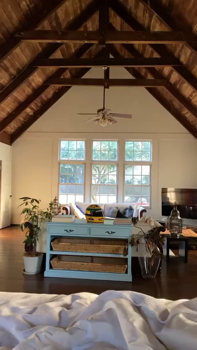 エディ・アーバインは、1993年にセナに殴られたにもかかわらず、ベッド