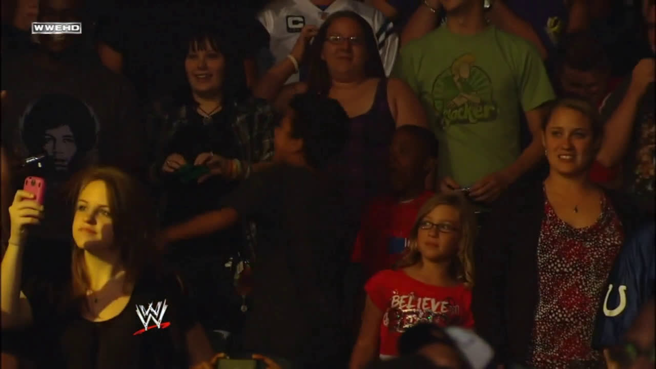 Countdown To Lockdown: A Hardcore Journal: Mick Foley: 9781409128113