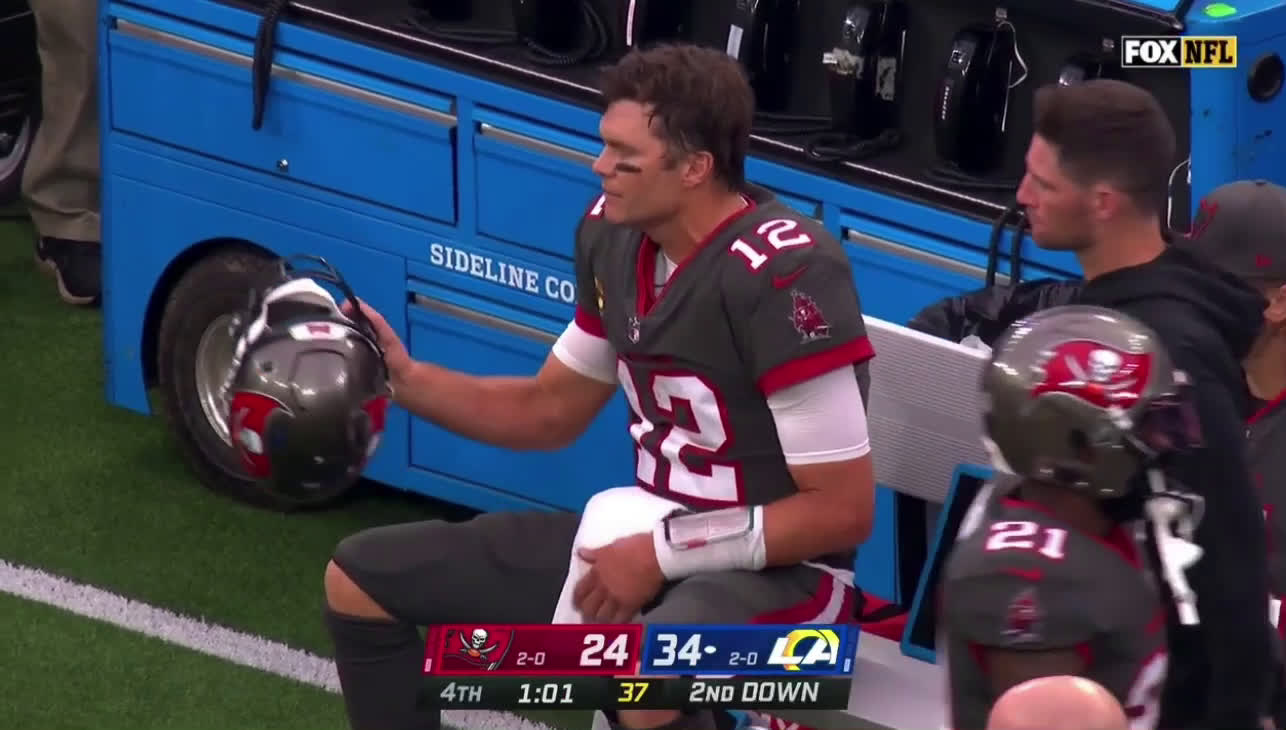 Classless Buccaneers' Tom Brady blows off handshake with Rams