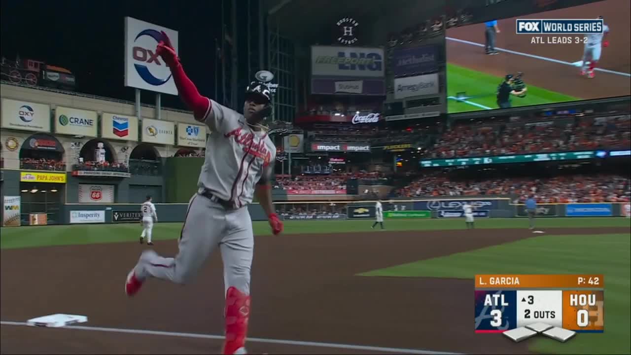 Highlight] Jorge Soler CRUSHES a three run shot to put the Braves