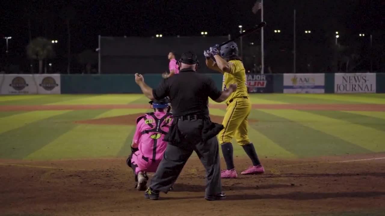 Red Sox Star Johnny Damon Joins Bananas Dancing Baseball Team