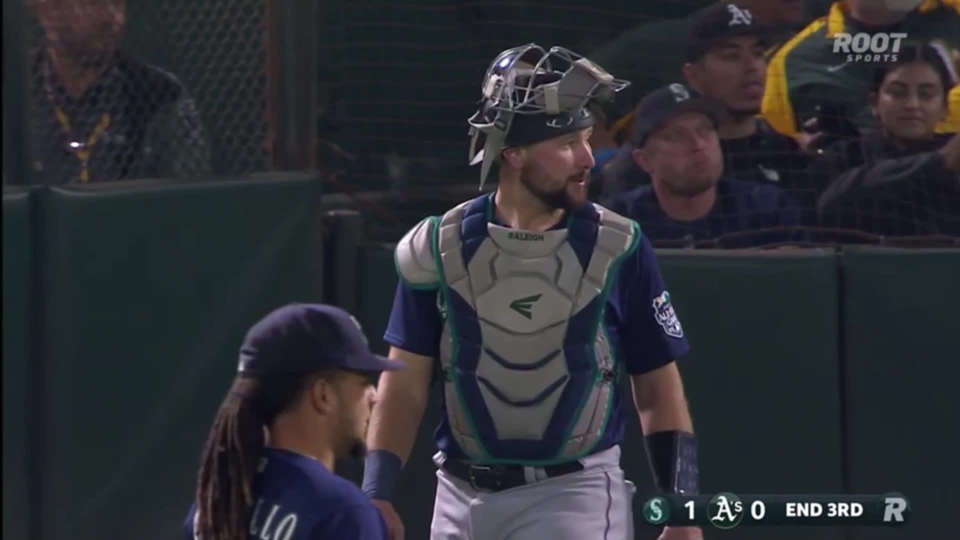 Seattle Mariners' Cal Raleigh hits a home run as Toronto Blue Jays catcher  Alejandro Kirk, left, looks on during the third inning, 22 July 2023 (Jason  Redmond / The Associated Press) : r/Mariners