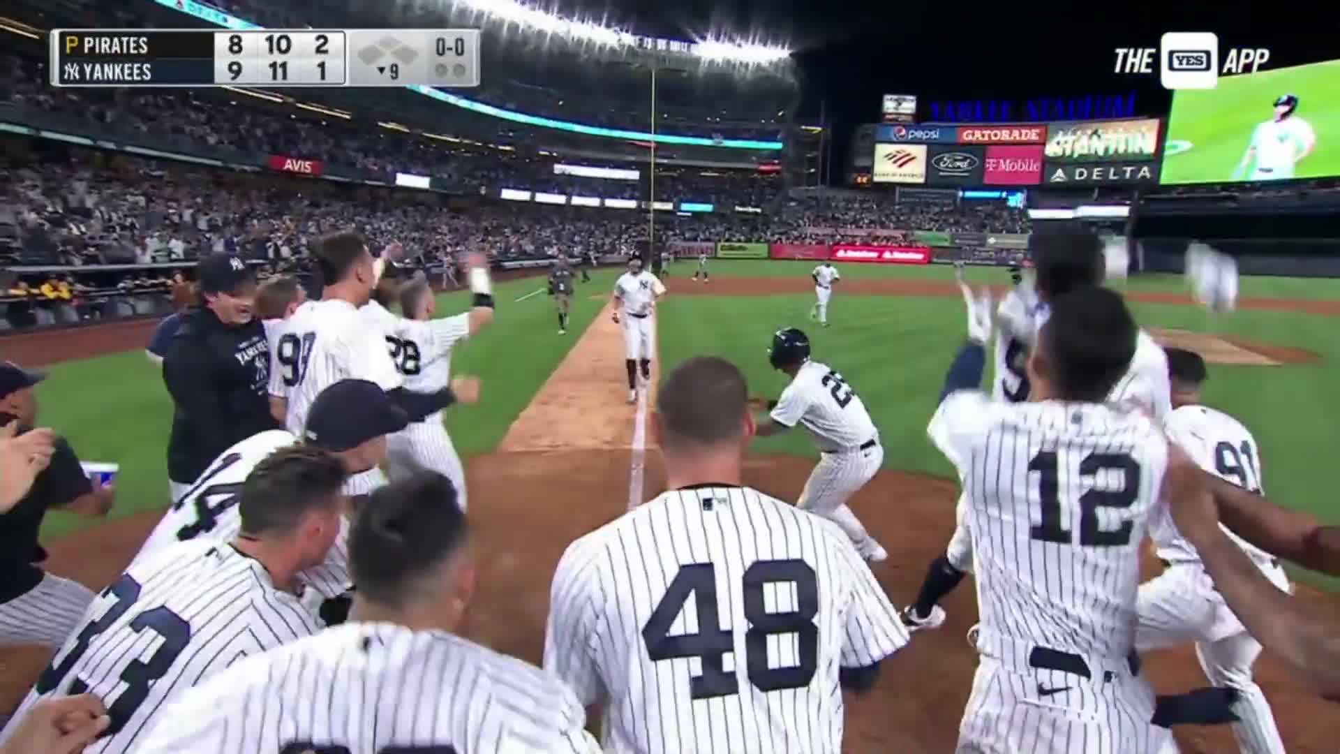 Giancarlo Stanton hits a walk off grand slam as the Yankees defeat