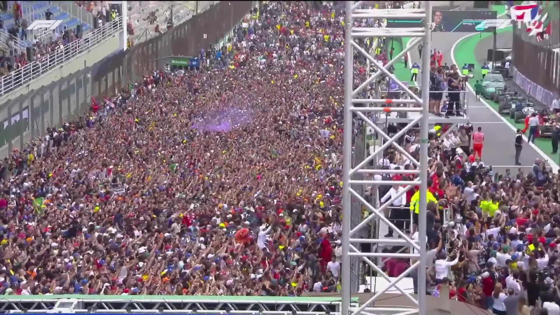 Fight in the crowd during podium ceremony?