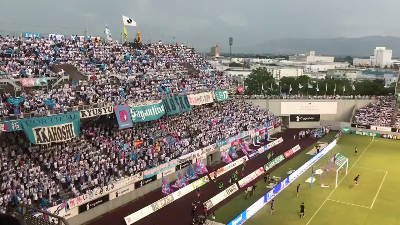 動画 ベガルタ仙台戦の試合前にサガン鳥栖のトーレスがピッチに入場 アップする姿を取り囲む報道陣が凄い数にwww 動画 ベガルタ仙台戦の試合前にサガン鳥栖のトーレスがピッチに入場 アップする姿を取り囲む報道陣が凄い数にwww