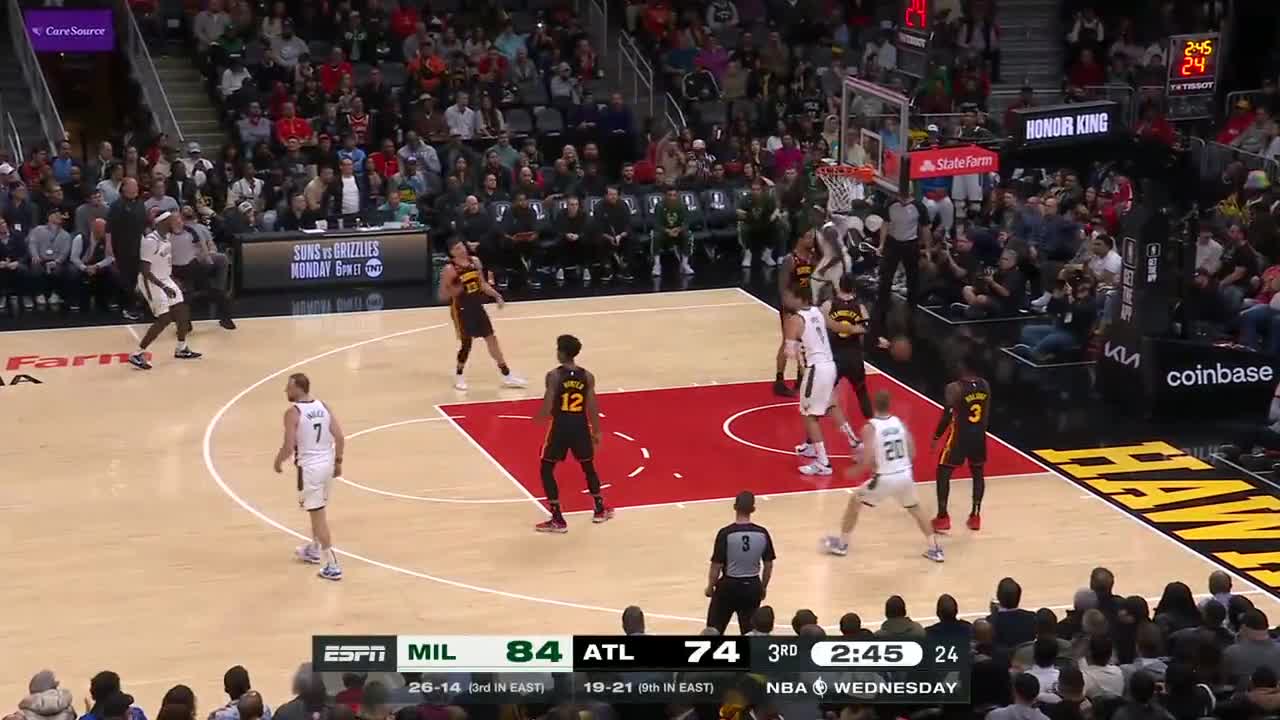Rashard Lewis destroys Aliens in final seconds with the CLUTCH game winner!  