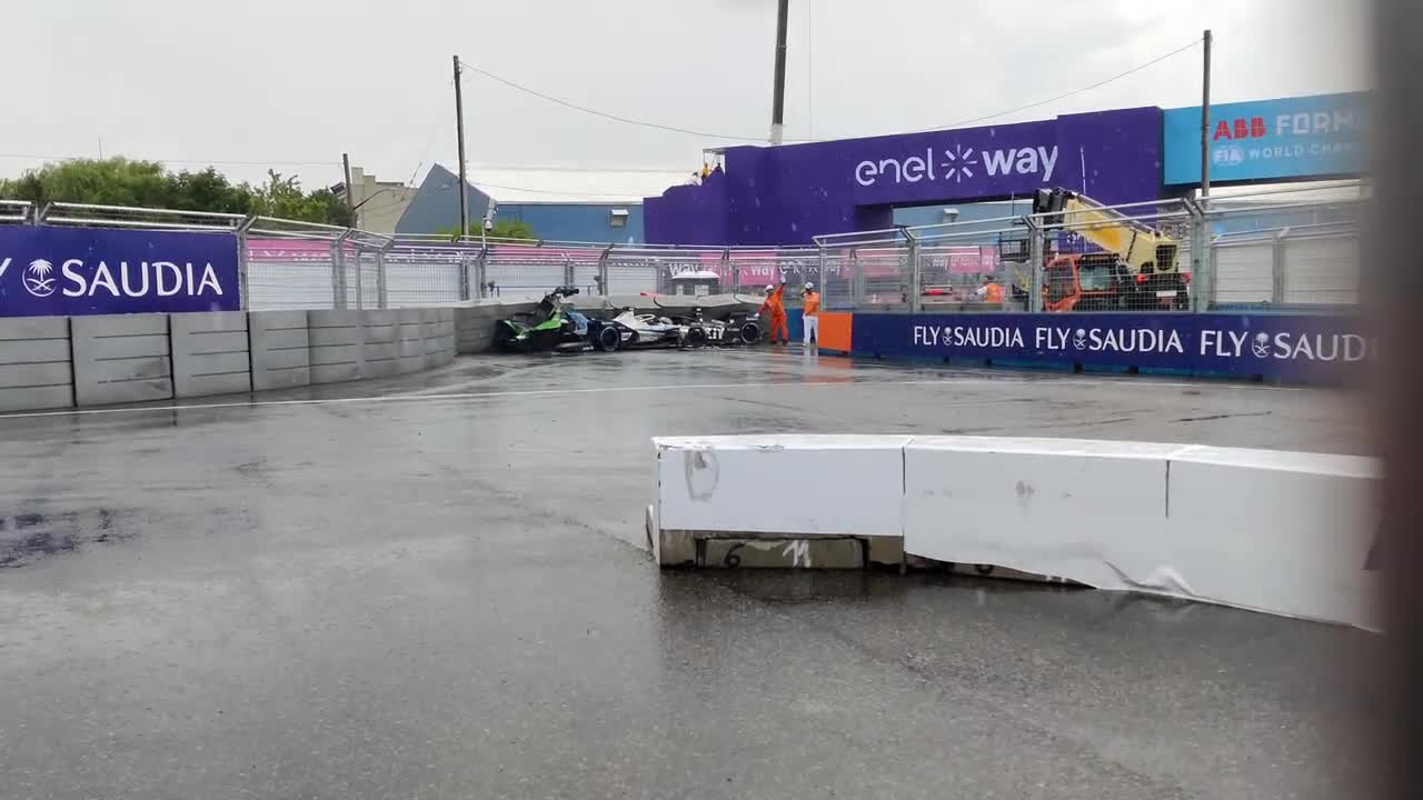 Watch 2022 Formula E NYC E-Prix R11 - HUGE CRASH | Streamable