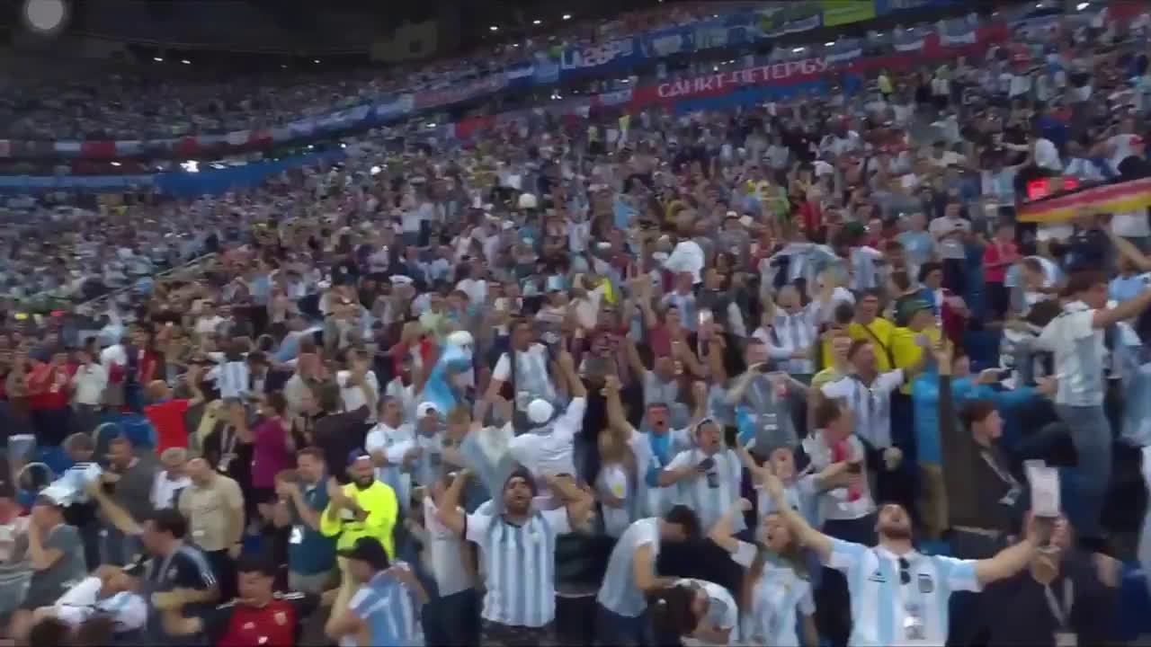 動画 ナイジェリア戦でマラドーナが中指を立てまくる アルゼンチンの勝利を決めたロホの決勝ゴールに興奮www 動画 ナイジェリア戦でマラドーナが中指を立てまくる アルゼンチンの勝利を決めたロホの決勝ゴールに興奮www