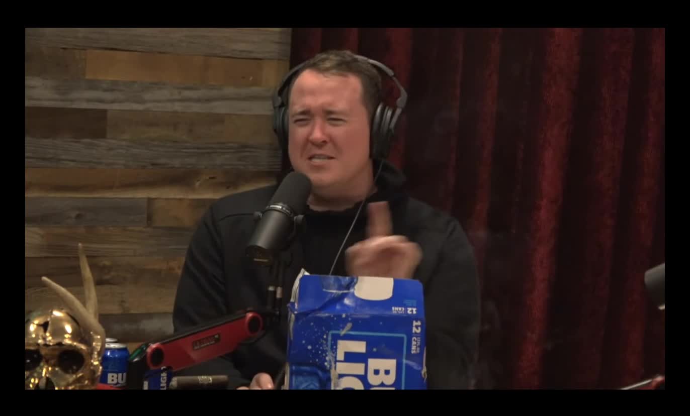 shane gillis does Trump Impression to amy schumer on JRE #1728