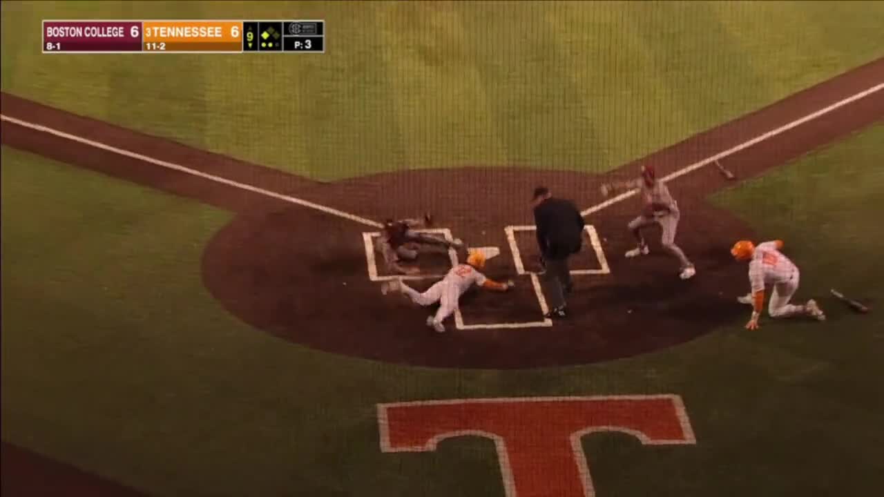 Tennessee and Arkansas baseball game 3