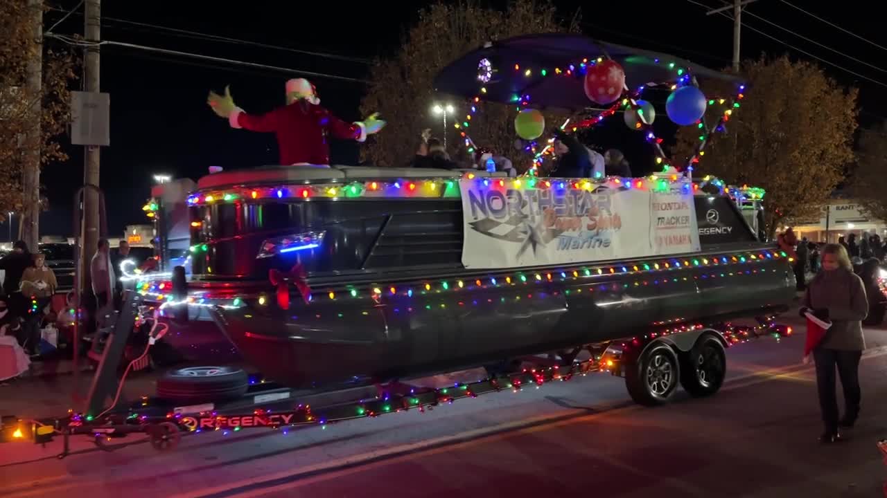 Watch HiDef The 2023 Hermitage Christmas Light Up Parade In