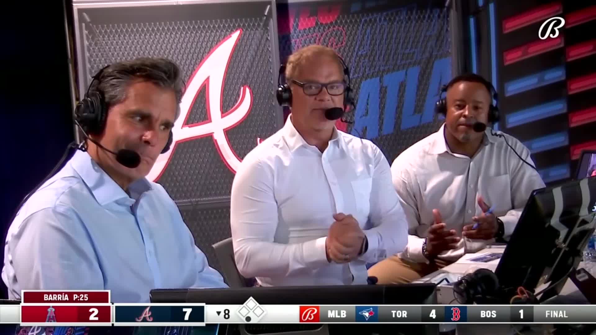 Paul Byrd addresses wearing an extra smedium shirt in the booth.