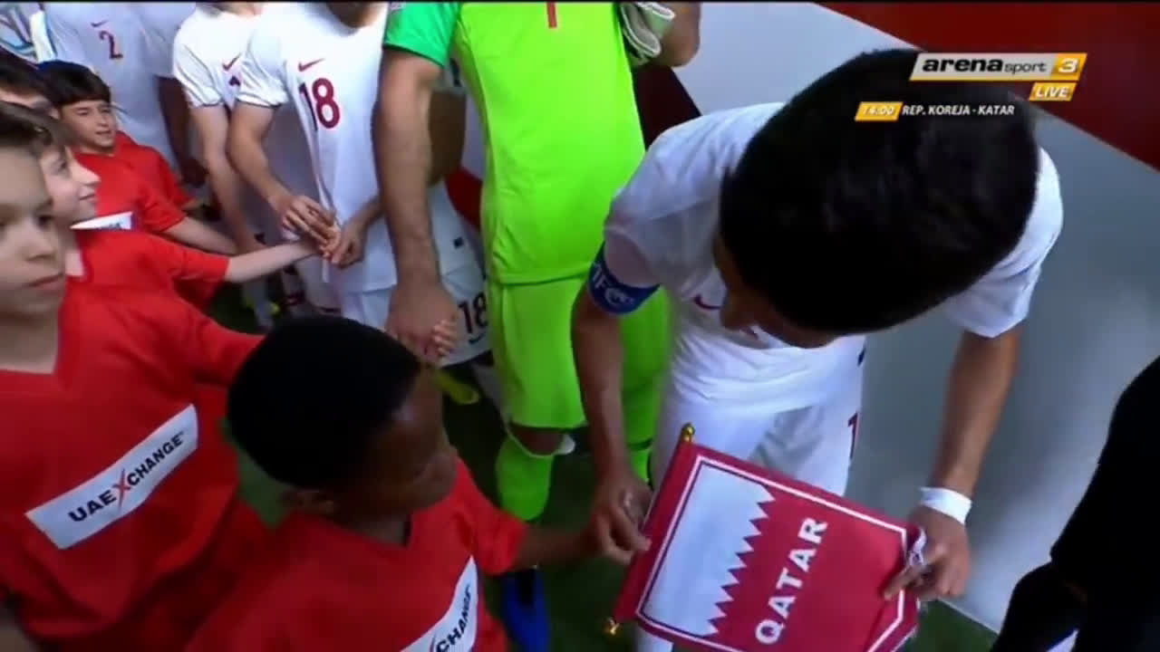 動画 カタール戦で韓国が主審を取り囲み抗議する Varの判定に納得がいかなかった選手たちが激怒して審判に詰め寄る 動画 カタール戦で韓国が主審を取り囲み抗議する Varの判定に納得がいかなかった選手たちが激怒して審判に詰め寄る